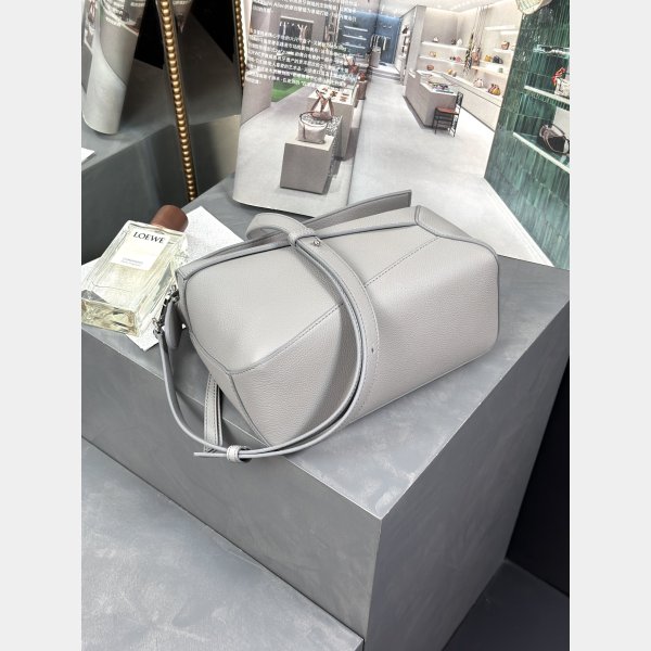 Fake Luxury Small Puzzle Bag In Soft Grained Calfskin 24CM