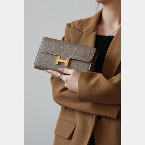 Luxury hermes constance to go epsom H clutch