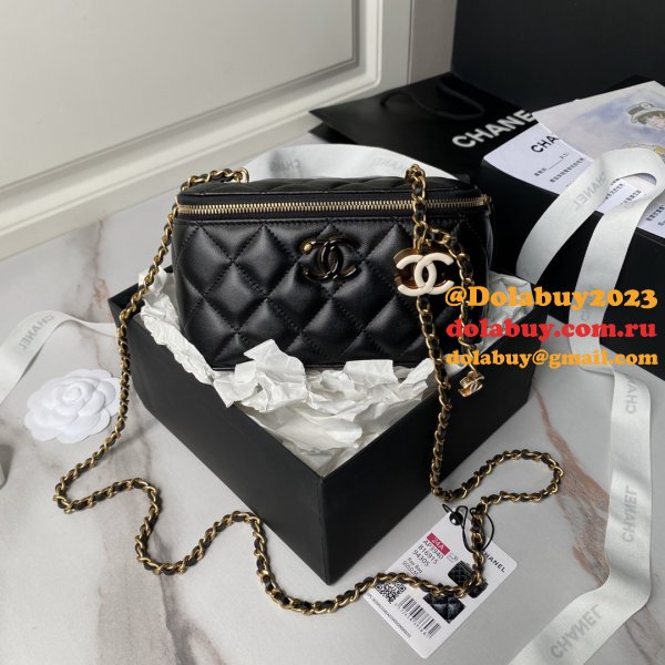 Top Quality Vanity AP3940 Classic Chain Replica Bag Black/White