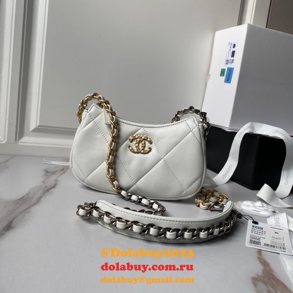 Perfect AAA Dolabuy 19 Cluths Chain AP3763 Replcias Bag