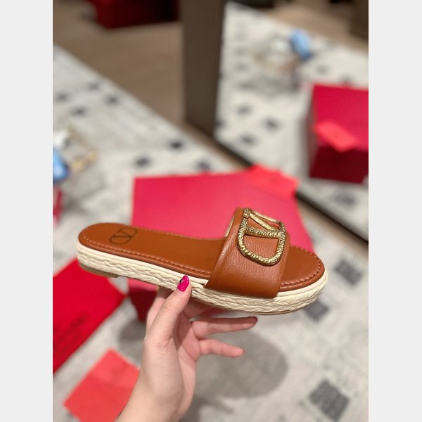 Luxury Valentino VLOGO SIGNATURE SLIDE SANDAL