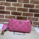 GG Matelassé Perfect Gucci Knockoff 735049 Shoulder Designer Bag